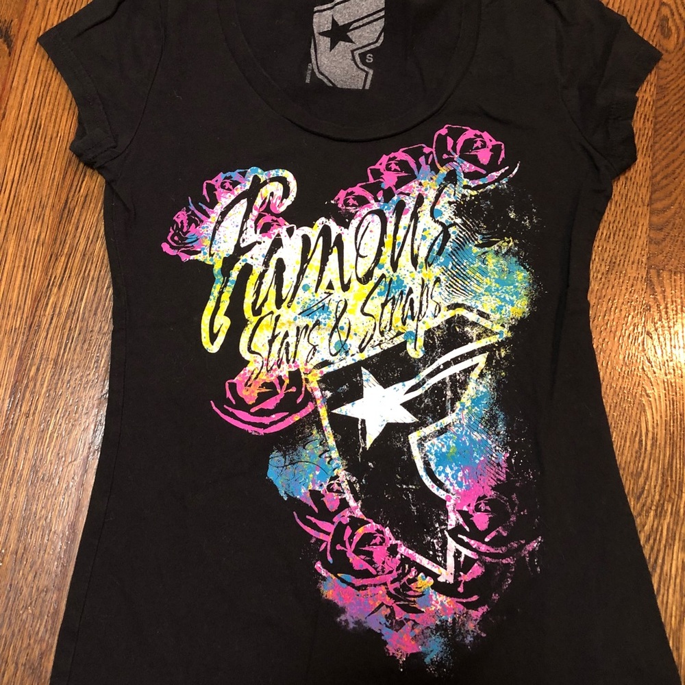 Small Famous black T-shirt